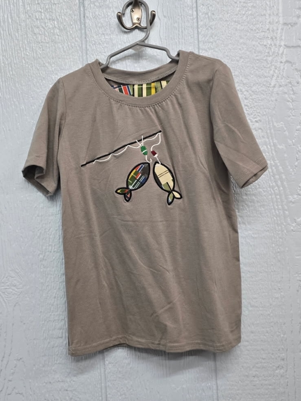NWT 8/9 Kids' Grey Short Sleeve Shortset  with Fish Applique
